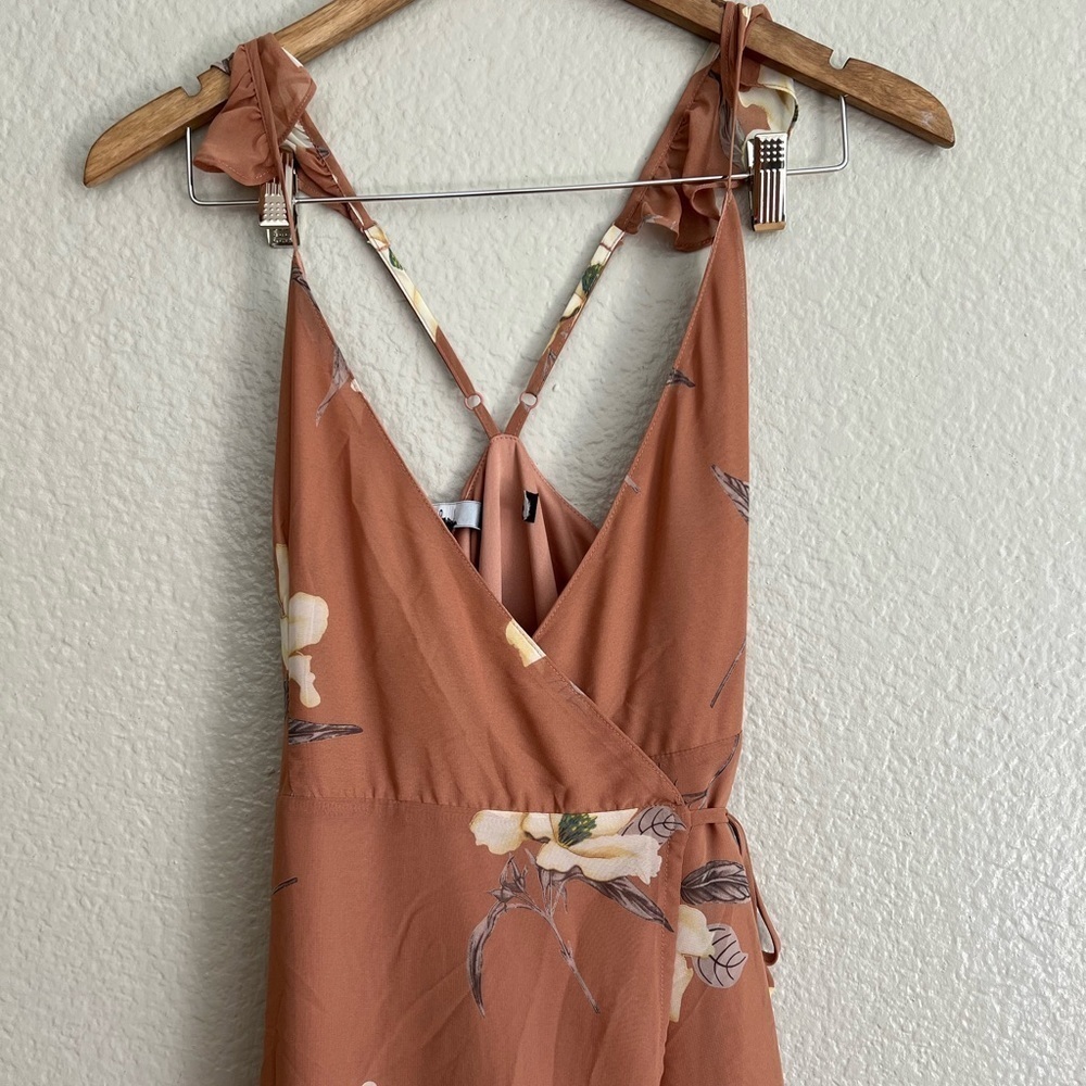 NWOT All Mine Rusty Rose Floral Print High-Low Wrap Dress - Picture 4 of 6